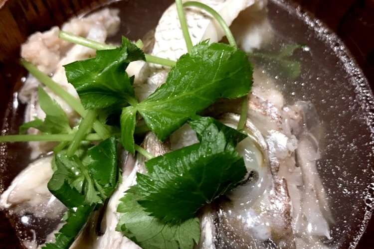 鯛のアラのお吸い物 左利きの方の捌き方 レシピ 作り方 By コーズキッチン クックパッド 簡単おいしいみんなのレシピが354万品