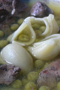 鶏レバーエンドウ豆スープ「イタリア料理」