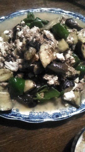 夏野菜とひき肉と豆腐の炒め物