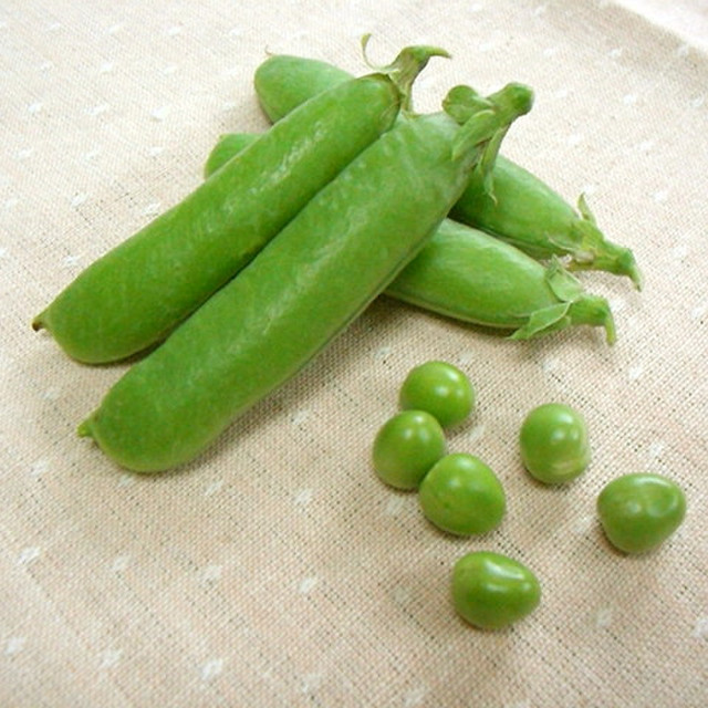 ちょっと楽しい えんどう豆の剥き方 レシピ 作り方 By ｐｉｒａ クックパッド 簡単おいしいみんなのレシピが376万品