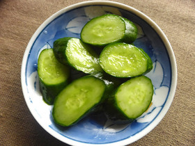 簡単きゅうりの浅漬け