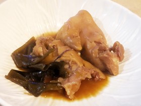 とろとろ豚足の甘辛煮込み