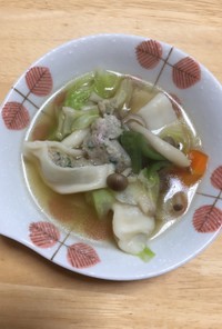 余り野菜と水餃子で作れる簡単スープ