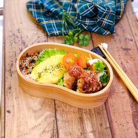 毎日お弁当♪梅シソチーズつくね弁当