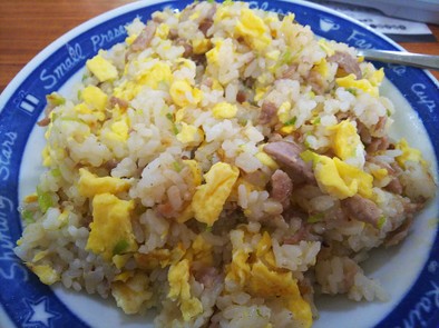 簡単中華・卵と長葱だけの炒飯の写真