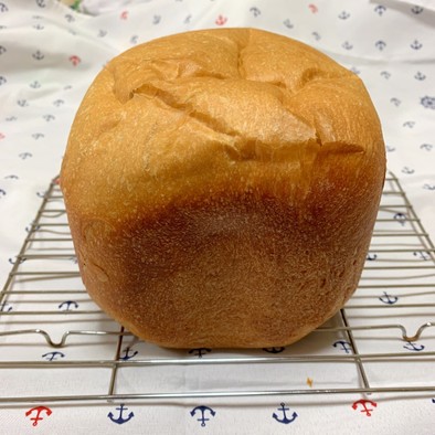 ふすまパンミックスで、フワフワ食パンの写真