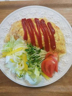 お昼ごはん!オムライス