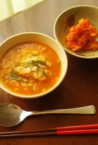 簡単本格韓国料理♪豚肉のキムチクッパ風