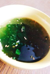 永谷園わかめスープで簡単！健康海藻スープ