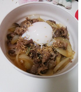 レンジで簡単☆玉ねぎたっぷり牛丼