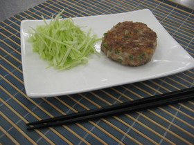 小麦アレルギー対応 野菜メンチバーグ