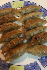 粗挽き豚ひき肉のシャキッと蓮根餃子