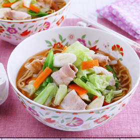 キャベツたっぷり煮込みラーメン