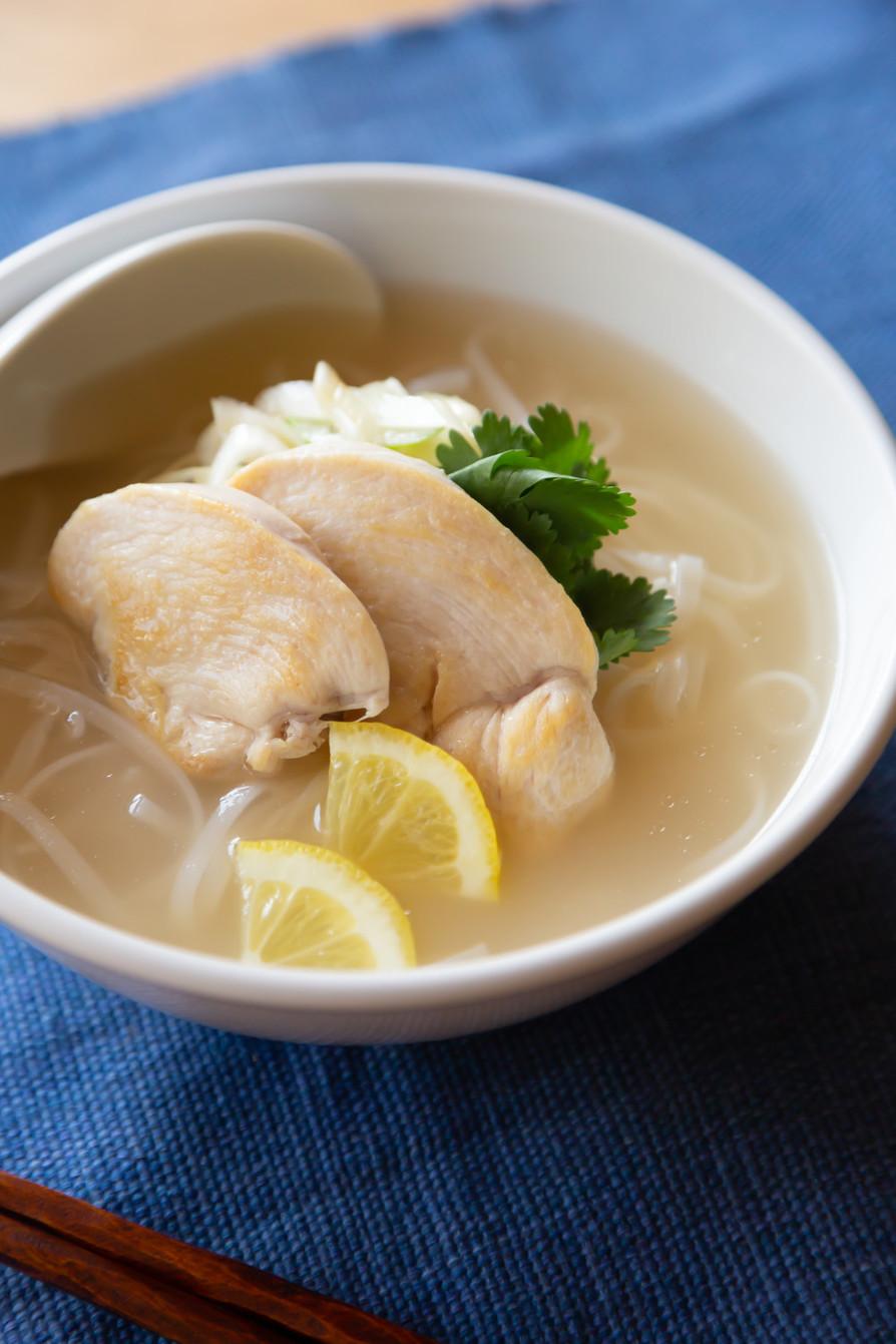 お鍋ひとつで簡単☆鶏がらスープのフォーの画像