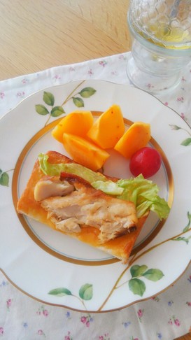 のんびり小学生の朝食 鯖トースト
