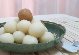 簡単もちもち十五夜様に白玉粉でお月見団子