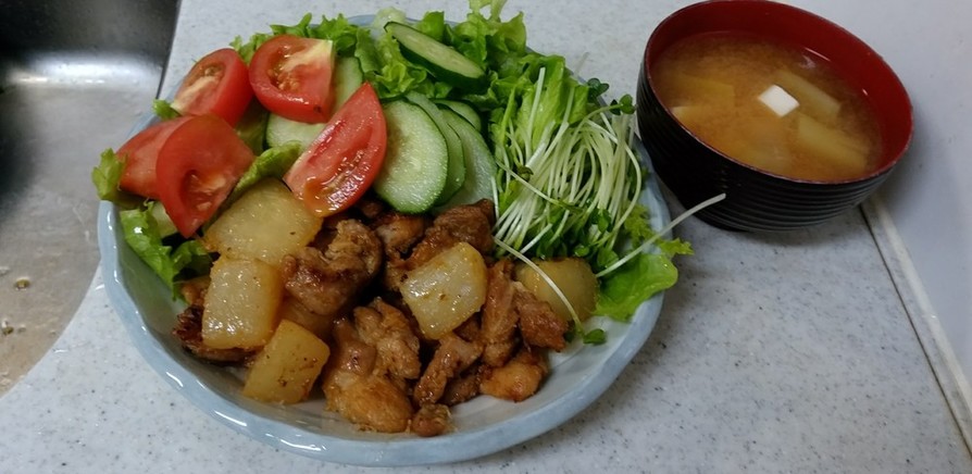 ✨鶏肉と甘酒炒め&ネギと豆腐の味噌汁✨の画像
