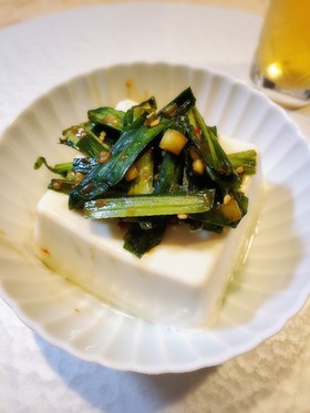 冷奴の壺ニラのせ