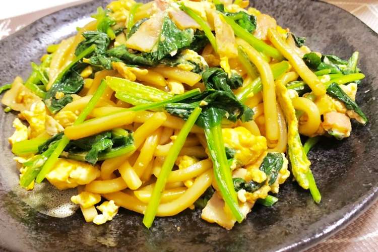ほうれん草の醤油バターうどん レシピ 作り方 By Yoru クックパッド 簡単おいしいみんなのレシピが355万品