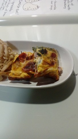 野菜とベーコンのキッシュ風。