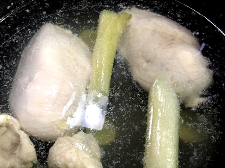 鶏胸肉 簡単 柔らか茹で方＋スープの画像