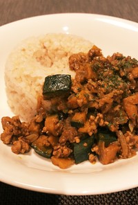 癖になる美味しさ！かぼちゃのドライカレー