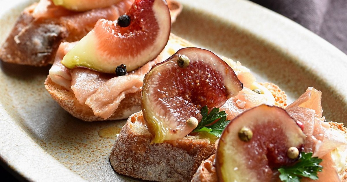 ヒラタケとヤギチーズのクロスティーニ レシピ