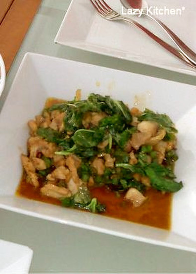 タイ料理　ガパオガイ～鶏肉のバジル炒め～の写真