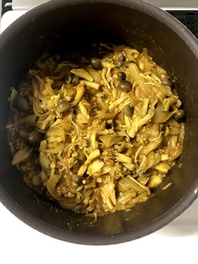 きのこたっぷりの無水カレー