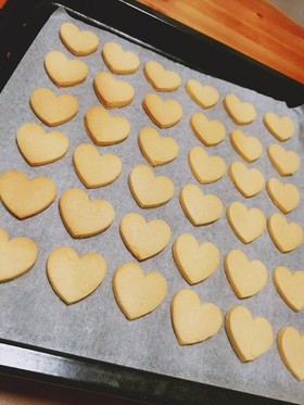 甘さ控えめ簡単さくさく型抜きクッキー