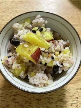 サツマイモご飯
