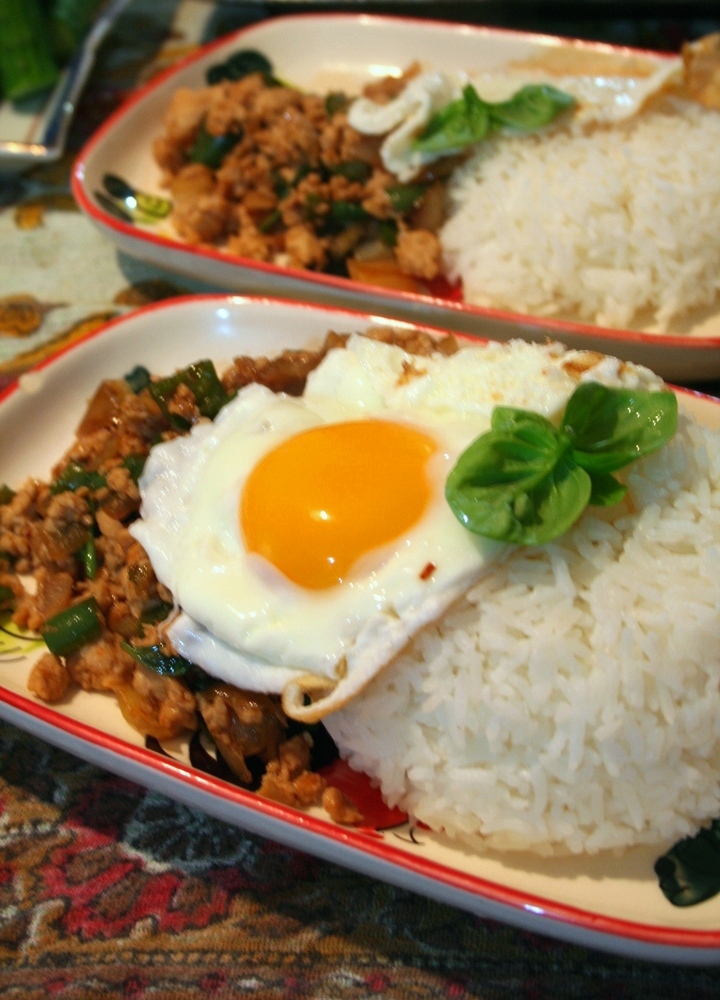 簡単アジア飯☆バジル炒めご飯”ガパオ”の画像