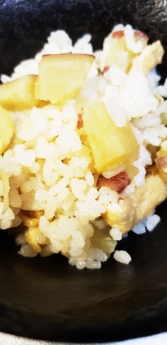 さつまいもの炊き込みご飯
