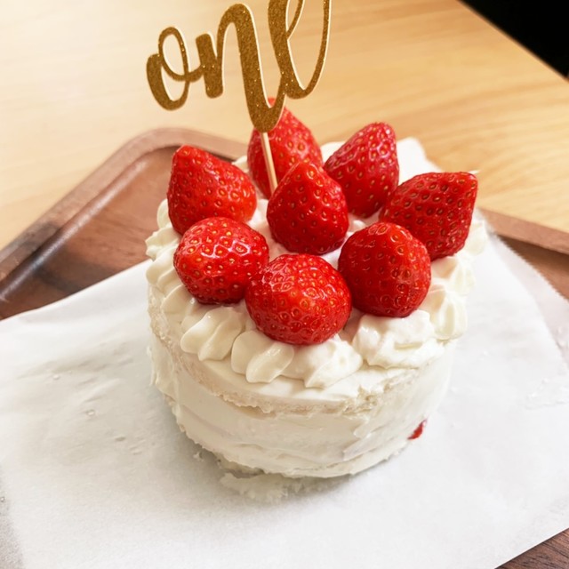 1歳ケーキ 水切りヨーグルトで簡単 レシピ 作り方 By Enamame クックパッド 簡単おいしいみんなのレシピが352万品