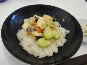 「松山一寸そらまめ」のかき揚げ丼