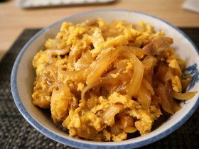玉ねぎいっぱい親子丼