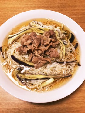 豚生姜焼き乗せぶっかけ細切りナス入り素麺