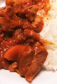 圧力鍋で少しカレーなトマト煮込み