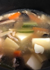 きくらげと豆腐の中華スープ
