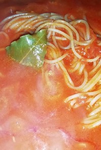 トマトソースパスタ鍋