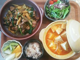 夕飯!レバーの野菜炒め スンドゥブ 献立