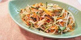 簡単★もやしと彩り野菜の中華和え