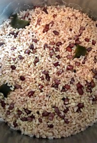 食べやすい玄米と小豆ご飯　(圧力鍋)