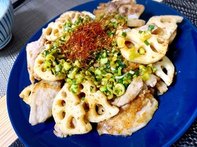 香味だれをかけて♪れんこんと豚肉の炒め物