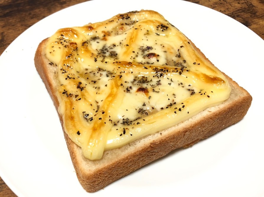 チーズマヨハニートーストの画像