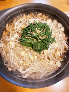 安くて早くて旨い!やみつき塩豚もやし鍋