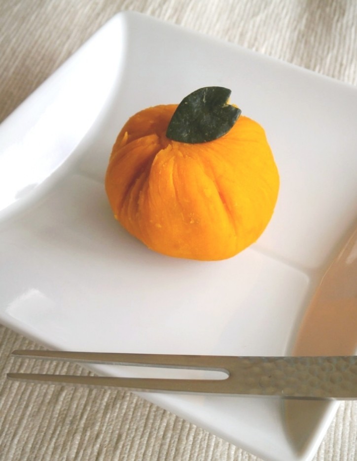 電子レンジでかぼちゃの茶巾絞りの画像