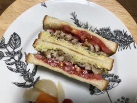 照焼き風☆豚肉とキャベツのトーストサンド