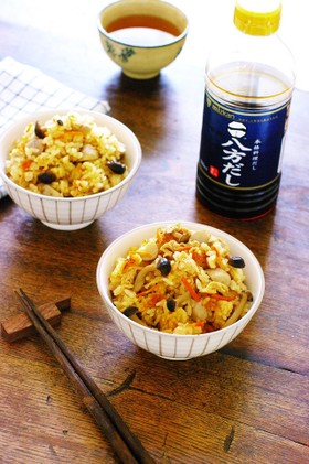 里芋としめじの炊き込みご飯