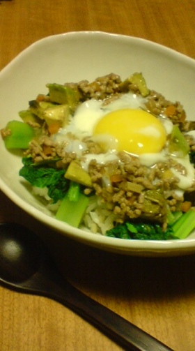 野菜もたっぷり♪ヘルシーそぼろ丼♪